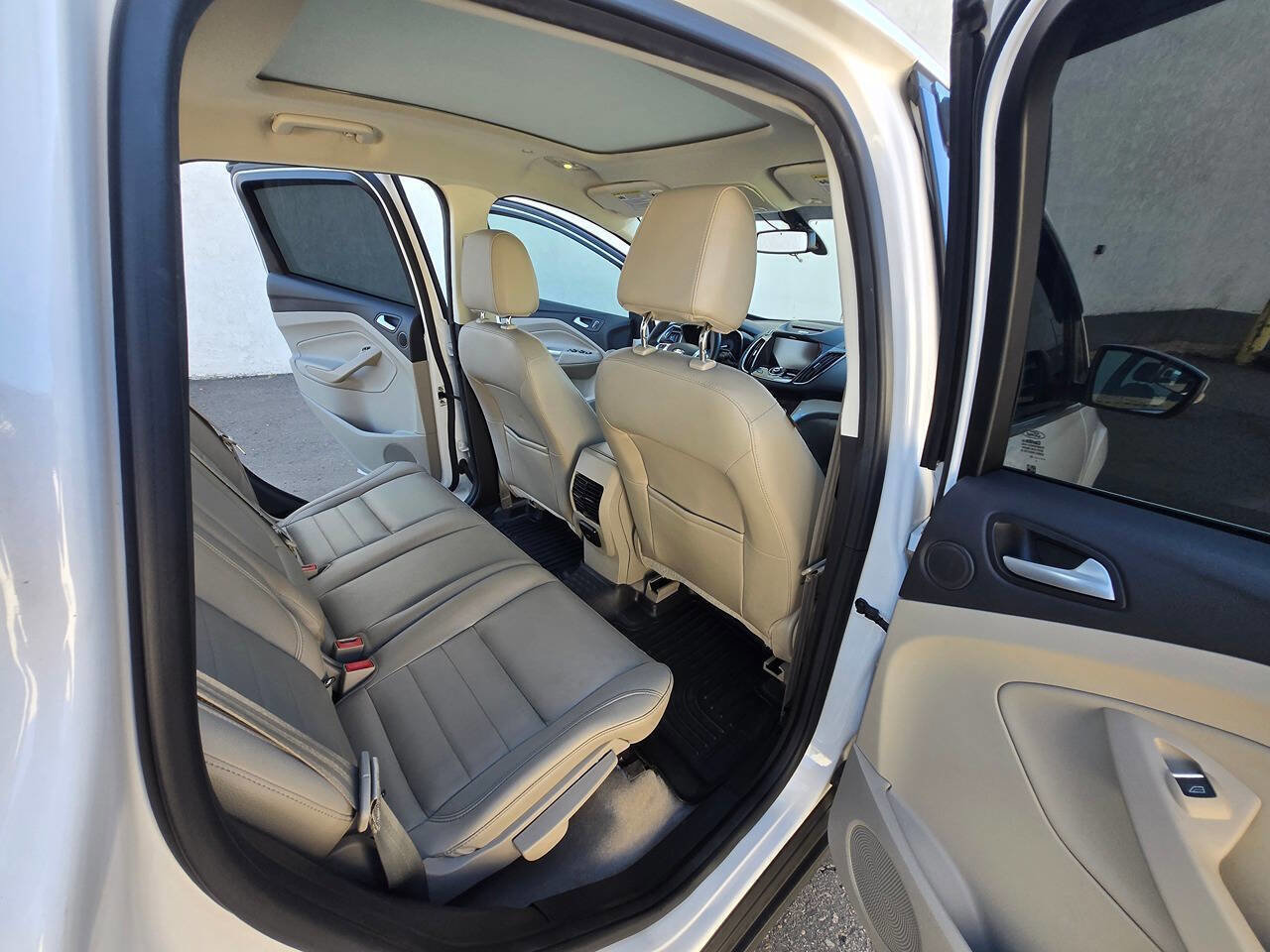 Used 2013 Ford C-MAX Energi SEL image 29