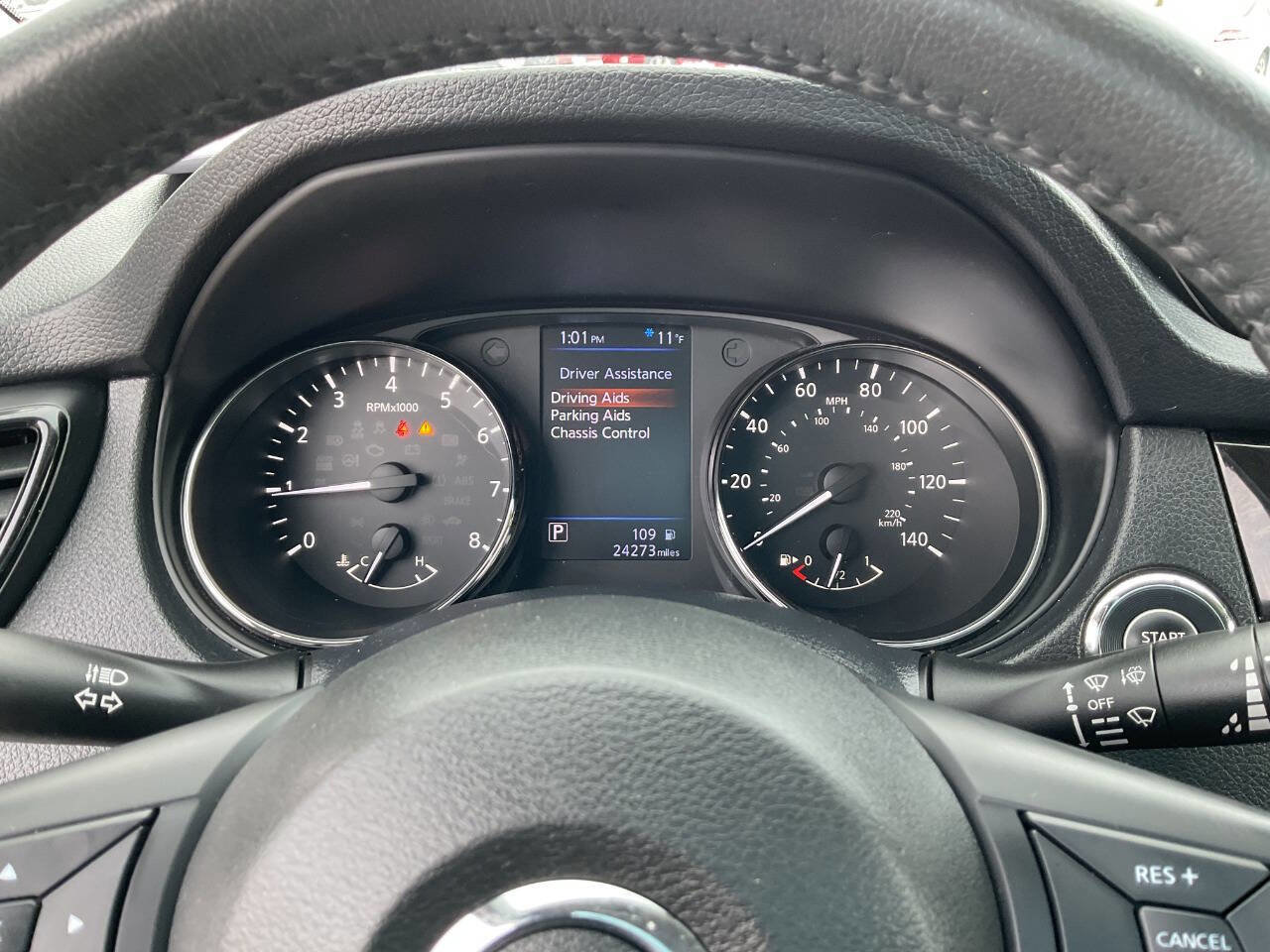 Used 2018 Nissan Rogue SV w/ Premium Package image 22