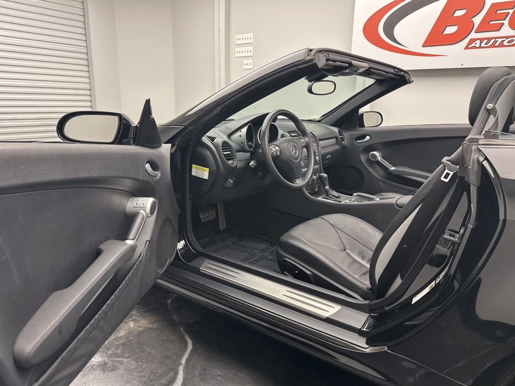 Used 2007 Mercedes-Benz SLK 350 image 5