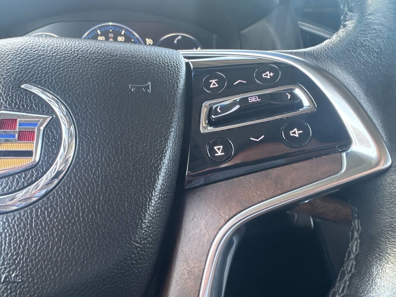 Used 2015 Cadillac Escalade ESV Luxury AWD/4WD image 21