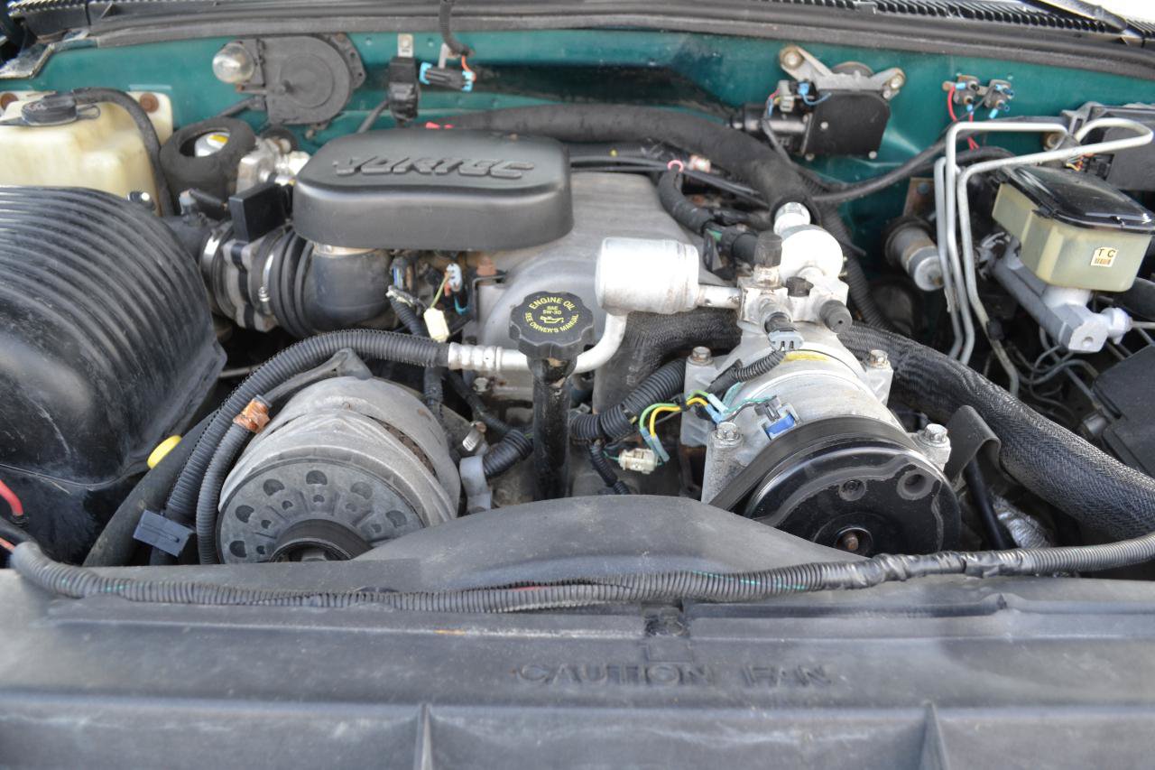 Used 1996 Chevrolet Silverado 3500 4x4 Extended Cab image 29
