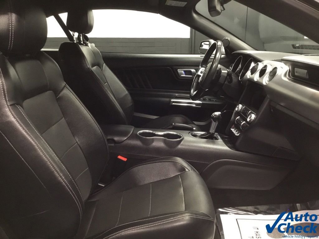 Used 2019 Ford Mustang GT Premium image 37