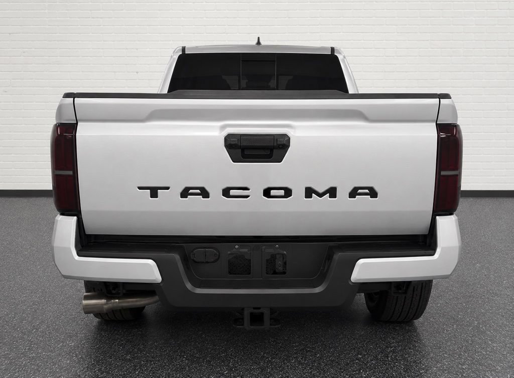 Used 2025 Toyota Tacoma SR5 AWD/4WD image 3