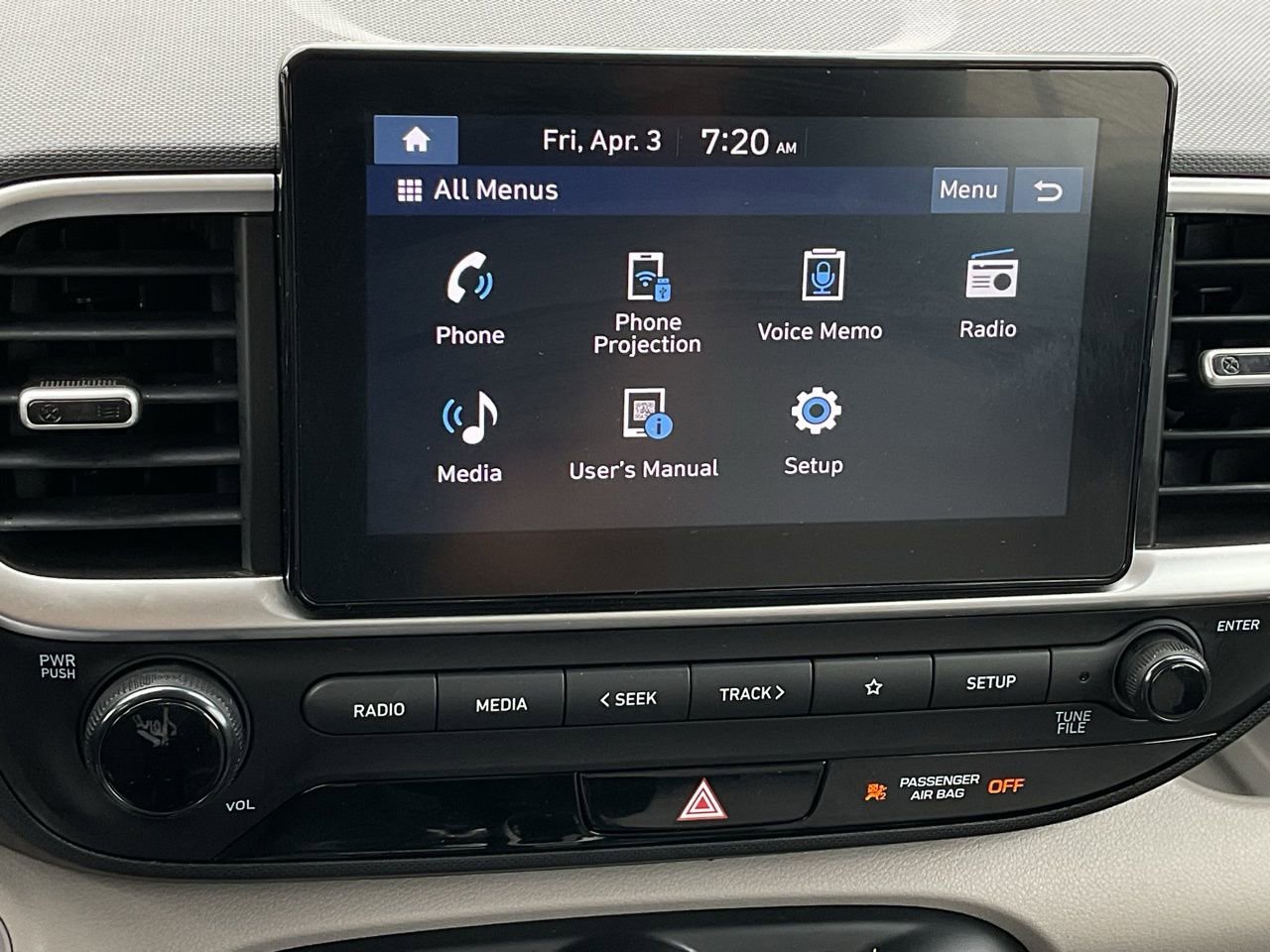 Used 2025 Hyundai Venue SEL image 30