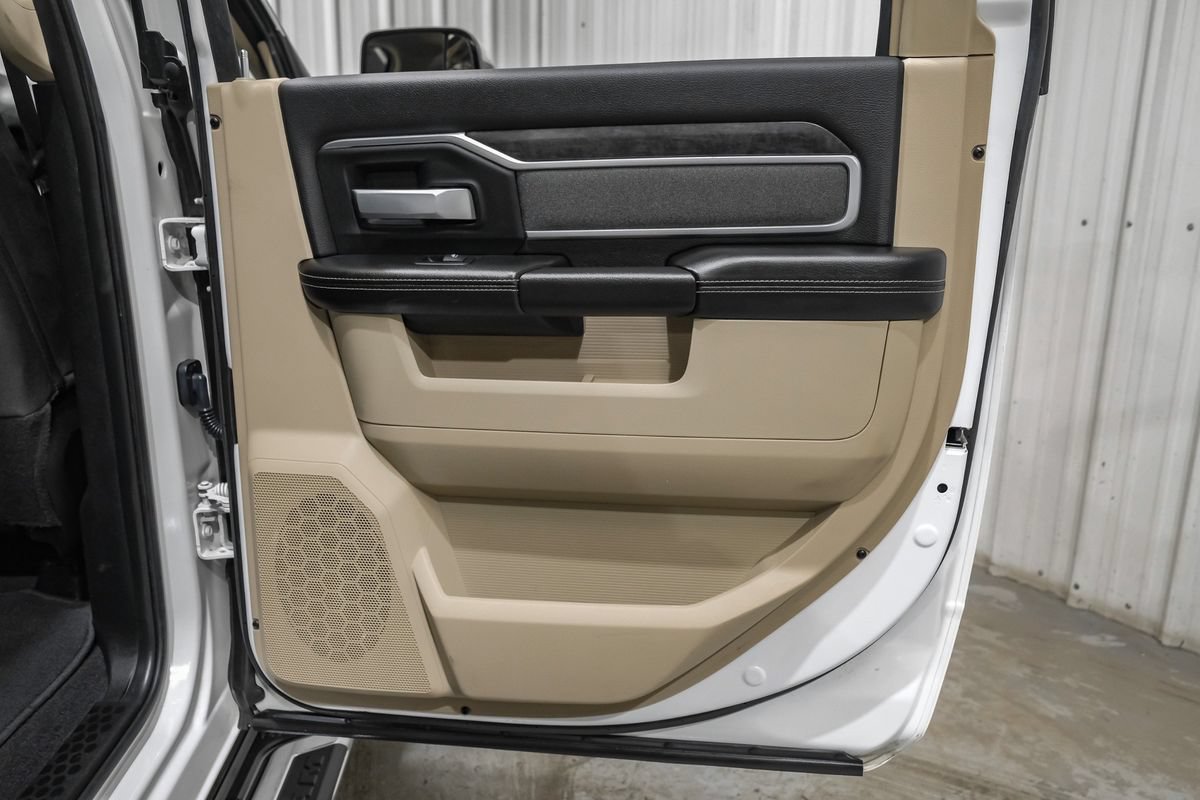 Used 2022 RAM 3500 Big Horn AWD/4WD image 45