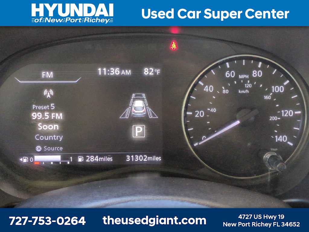 Used 2024 Nissan Kicks SR w/ SR Premium Package FWD image 28