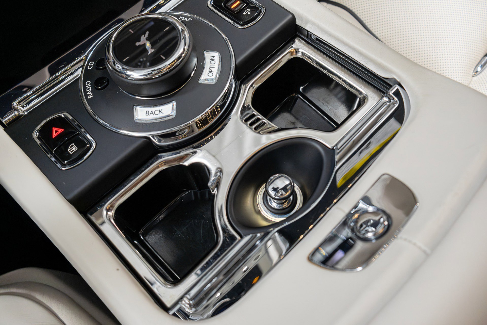 Used 2016 Rolls-Royce Wraith image 55