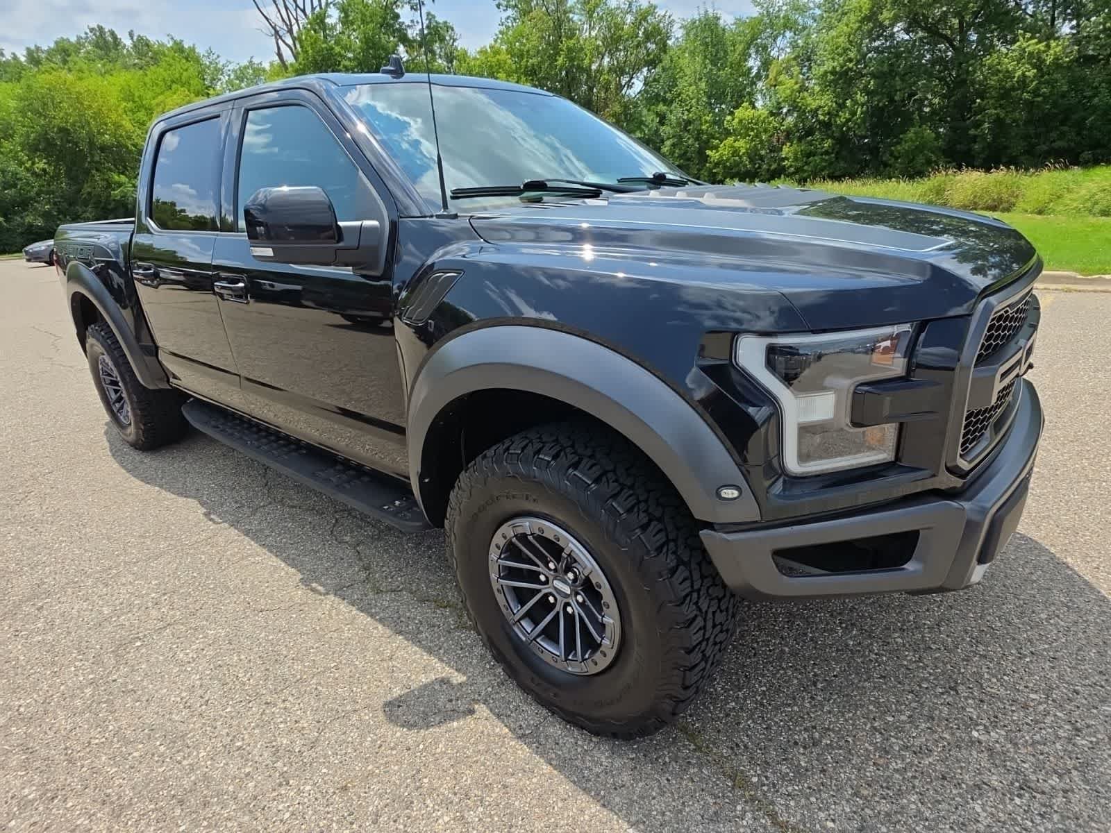 Used 2019 Ford F150 Raptor w/ Equipment Group 802A Luxury AWD/4WD image 5