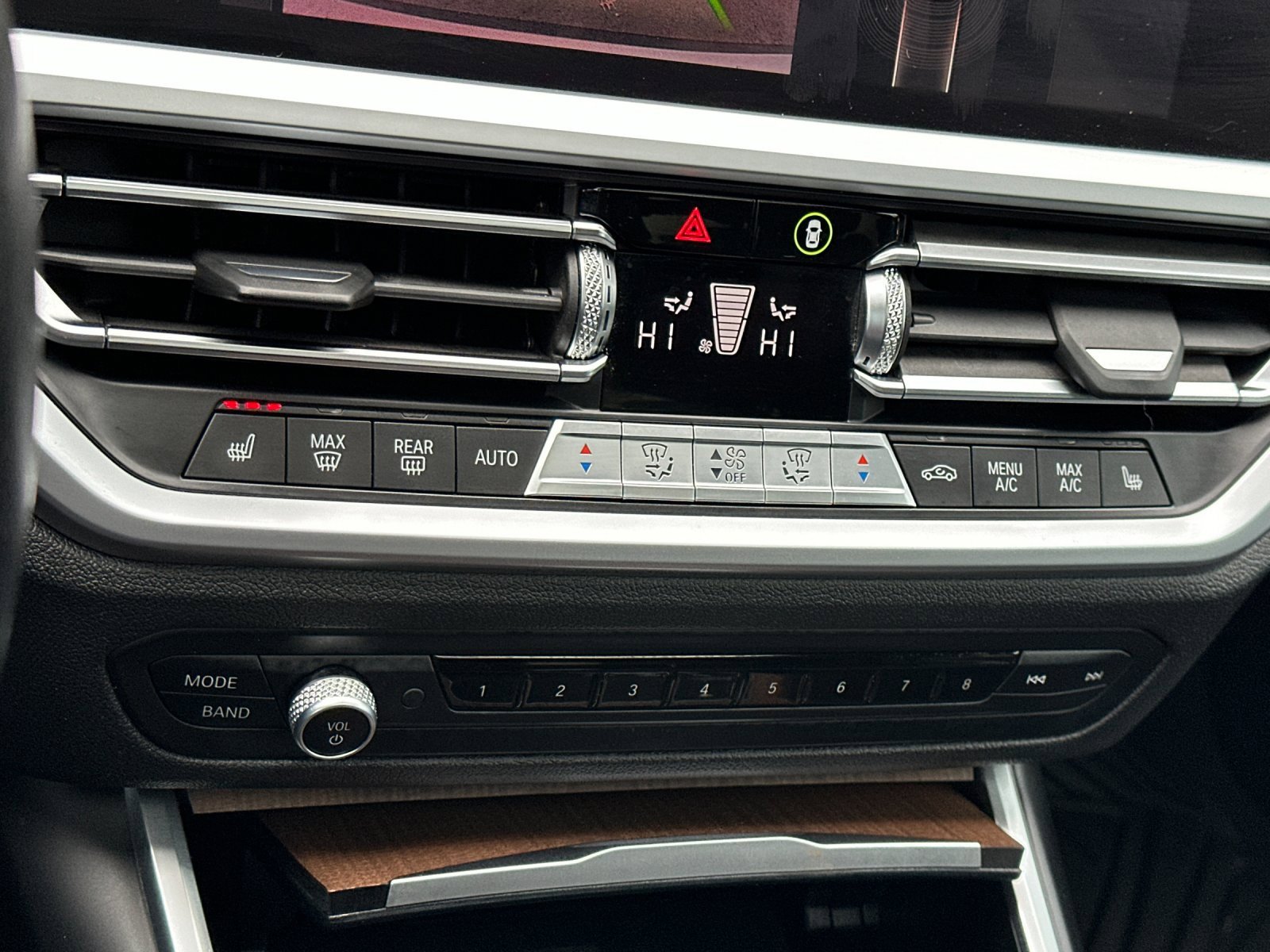 Used 2019 BMW 330i Sedan w/ Convenience Package image 20