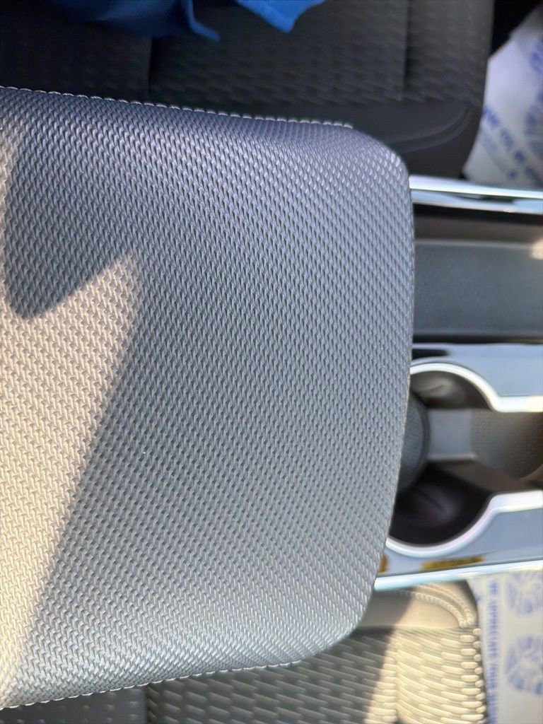 Used 2025 Chevrolet Equinox LT image 26