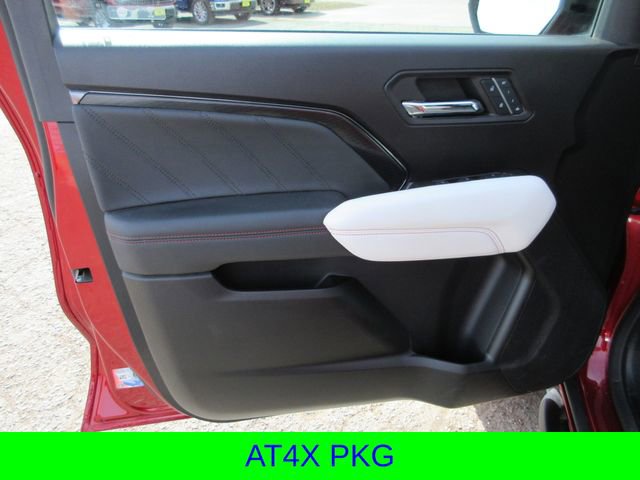 Used 2024 GMC Canyon AT4X image 8