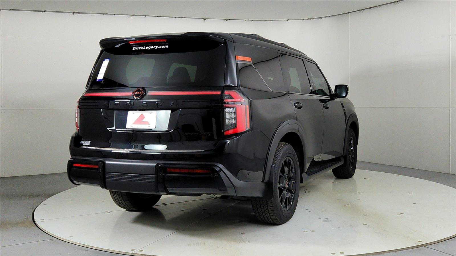 New 2025 Nissan Armada PRO-4X w/ Pro-4X Premium Package image 6