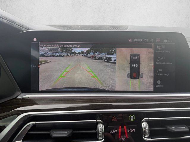 Used 2020 BMW X7 xDrive40i w/ Premium Package AWD/4WD image 14