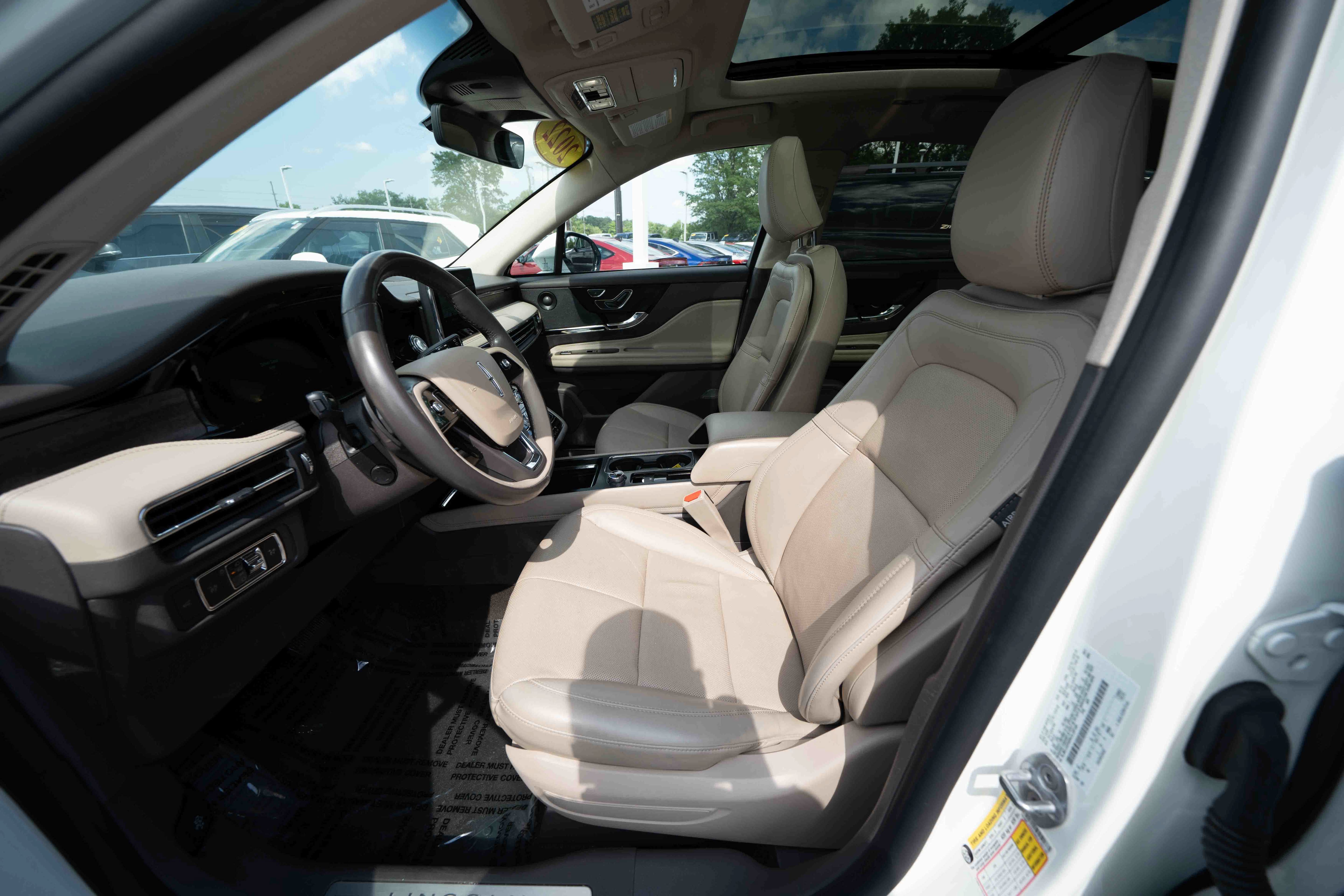 Used 2022 Lincoln Corsair Reserve w/ Equipment Group 201A AWD/4WD image 9