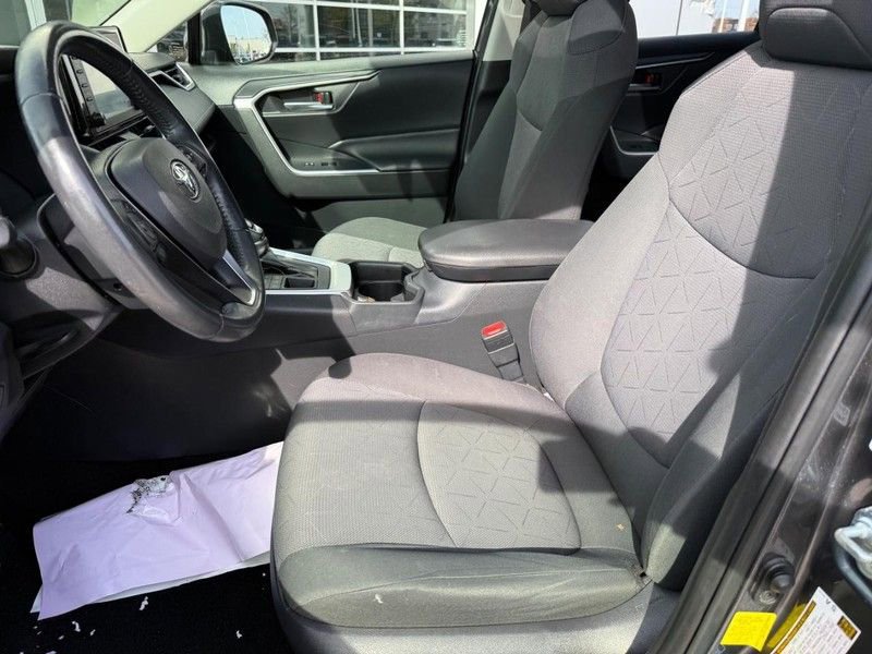 Used 2019 Toyota RAV4 XLE w/ Convenience Package image 15