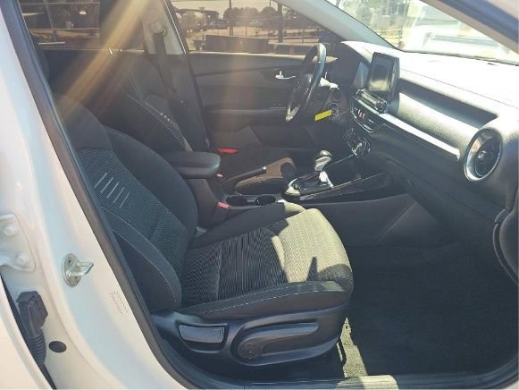 Used 2019 Kia Forte S FWD image 4