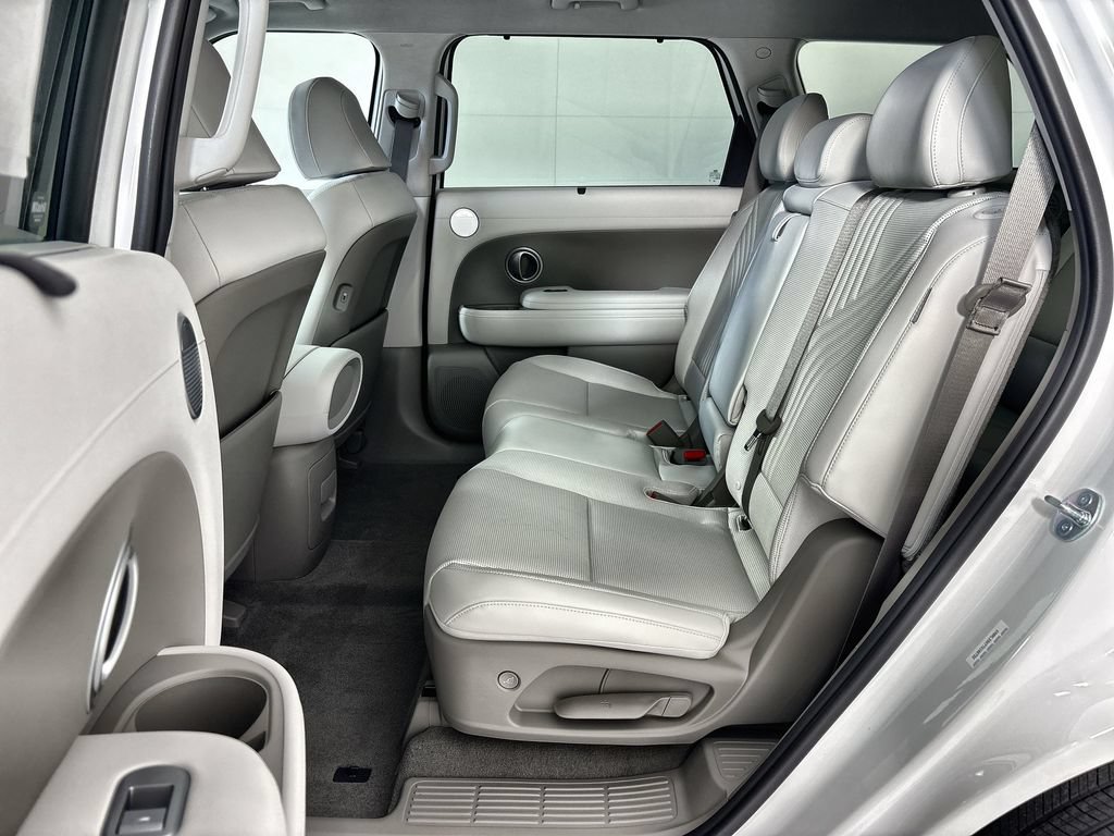 New 2026 Hyundai Palisade FWD Hybrid image 24
