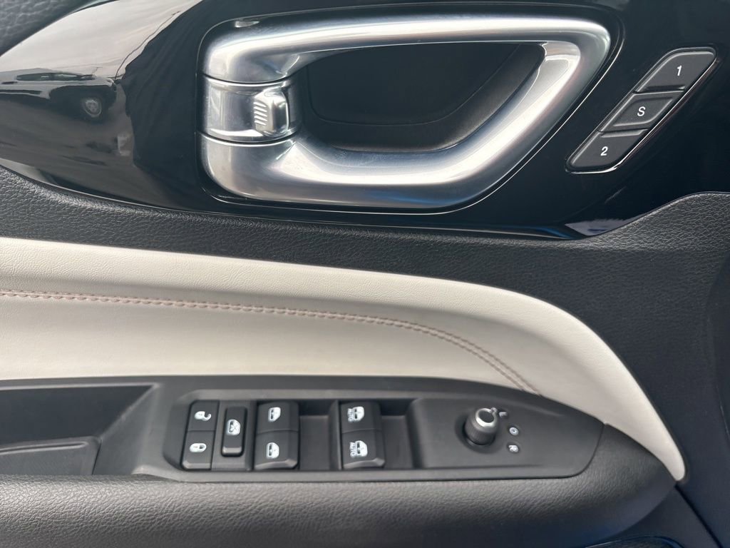 Used 2023 Jeep Compass Limited w/ Elite Group image 11