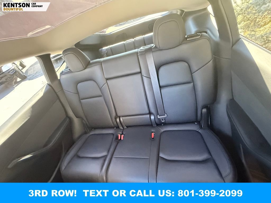Used 2024 Tesla Model Y Long Range AWD/4WD image 32
