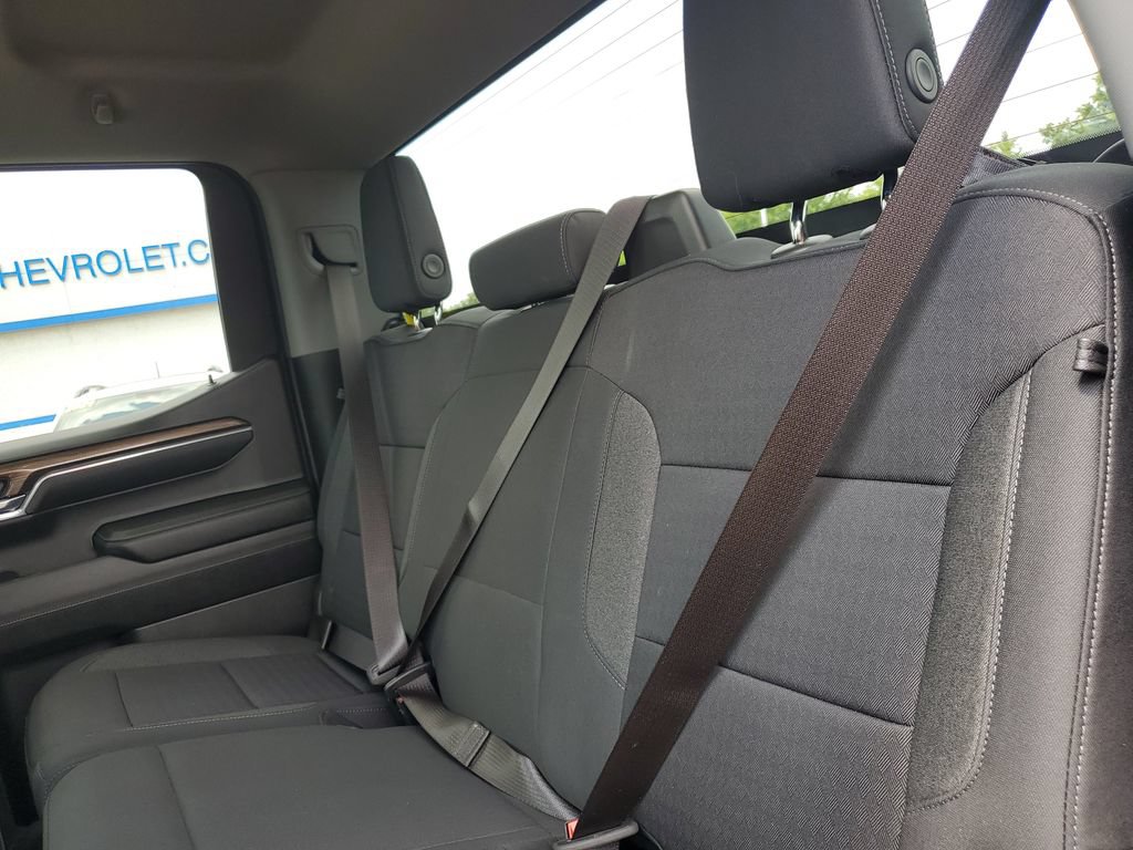 Certified 2024 Chevrolet Silverado 1500 LT AWD/4WD image 33