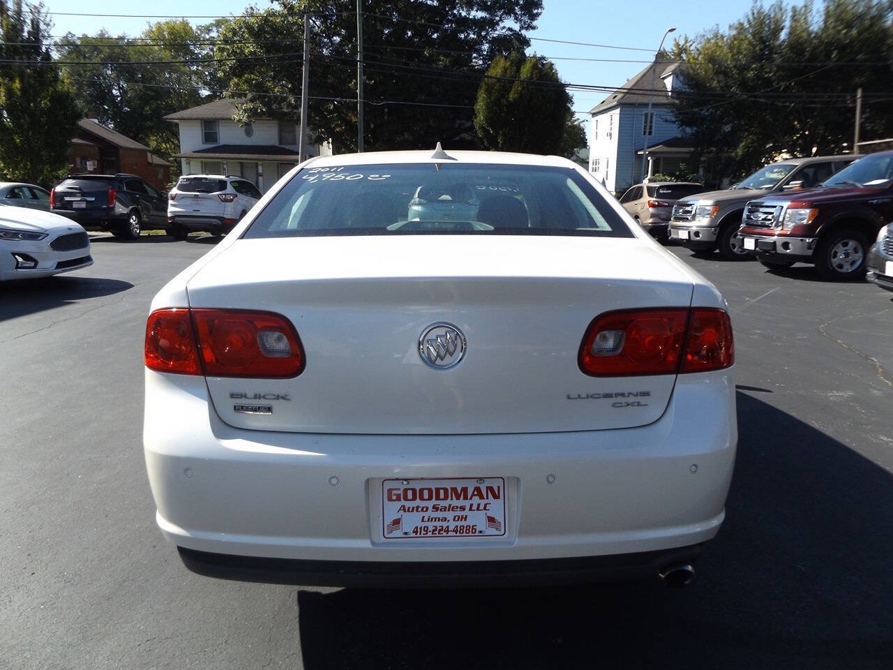 Used 2011 Buick Lucerne CXL FWD image 8
