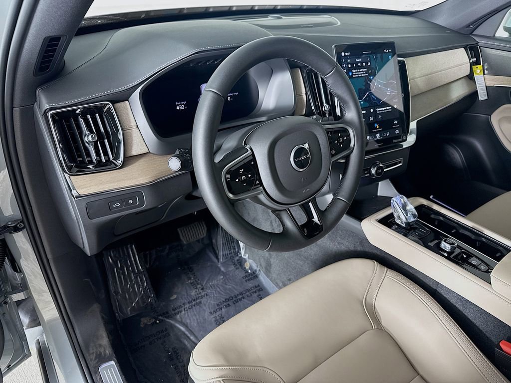 New 2026 Volvo XC90 T8 Plus w/ Protection Package Premier AWD/4WD image 9