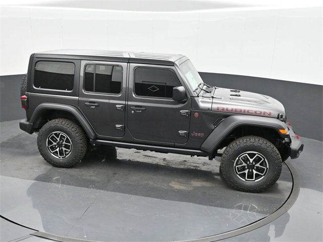 Used 2024 Jeep Wrangler Unlimited Rubicon w/ Technology Group image 30