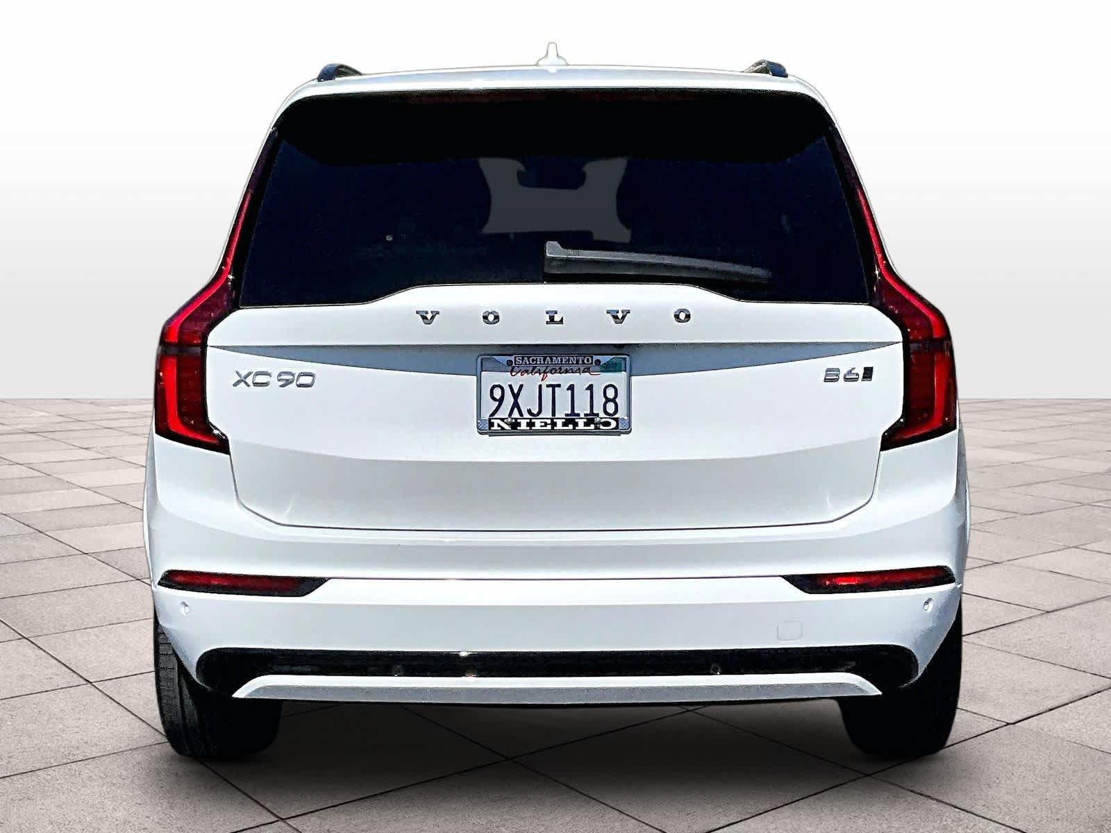 Used 2026 Volvo XC90 B6 Ultra w/ Protection Package AWD/4WD image 7