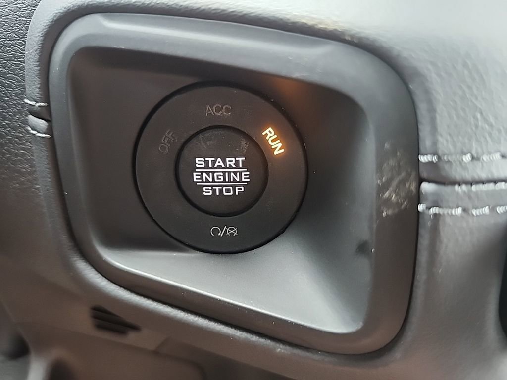 New 2025 Jeep Gladiator Mojave image 31