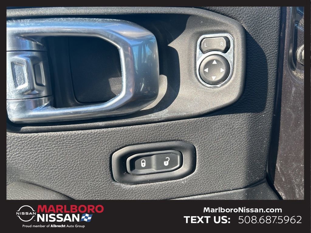 Used 2023 Jeep Wrangler Unlimited Sahara w/ Cold Weather Group image 12