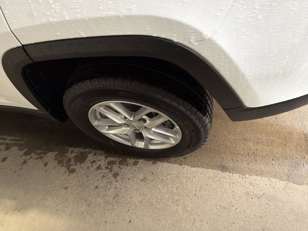 New 2026 Jeep Grand Cherokee Laredo X image 8