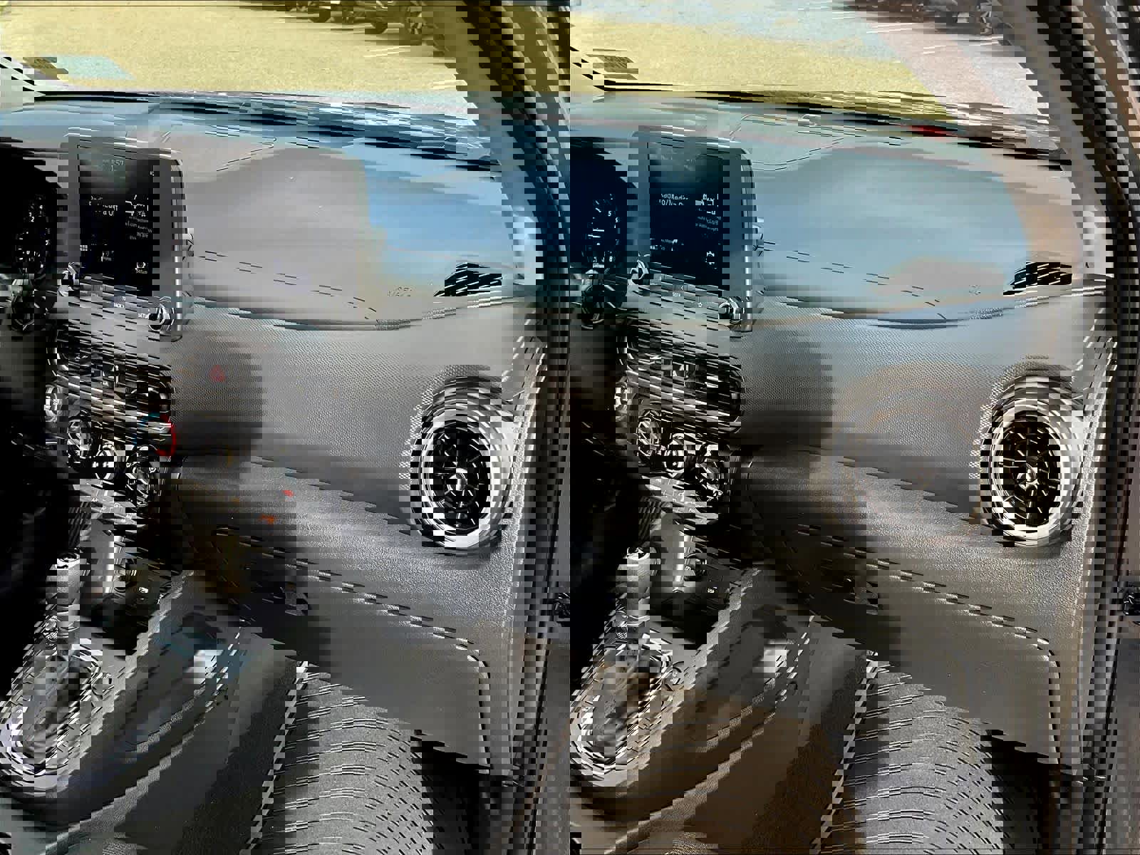 Used 2023 Hyundai Kona SEL w/ Cargo Package image 13