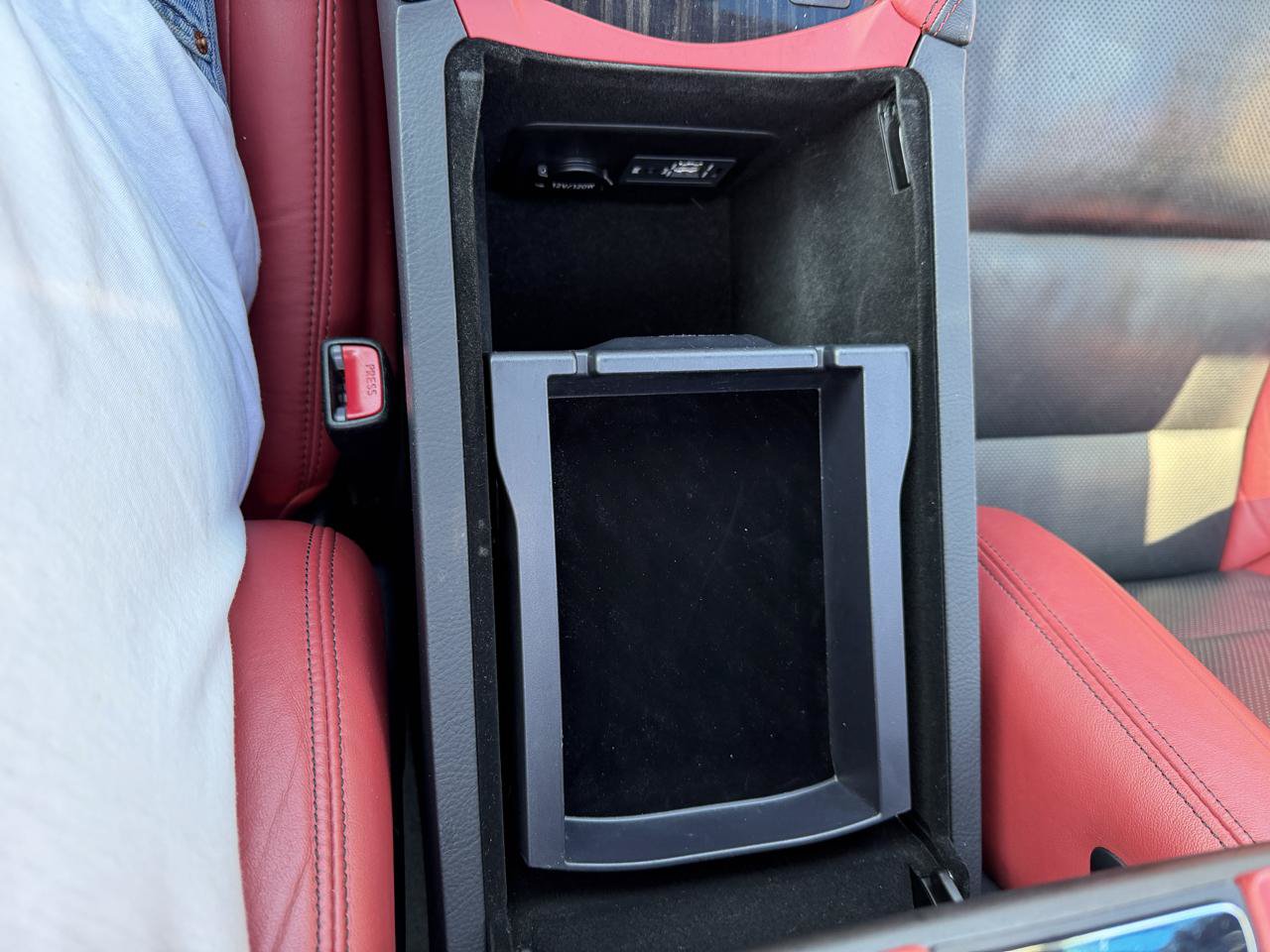 Used 2015 Lexus LS 460 AWD image 31