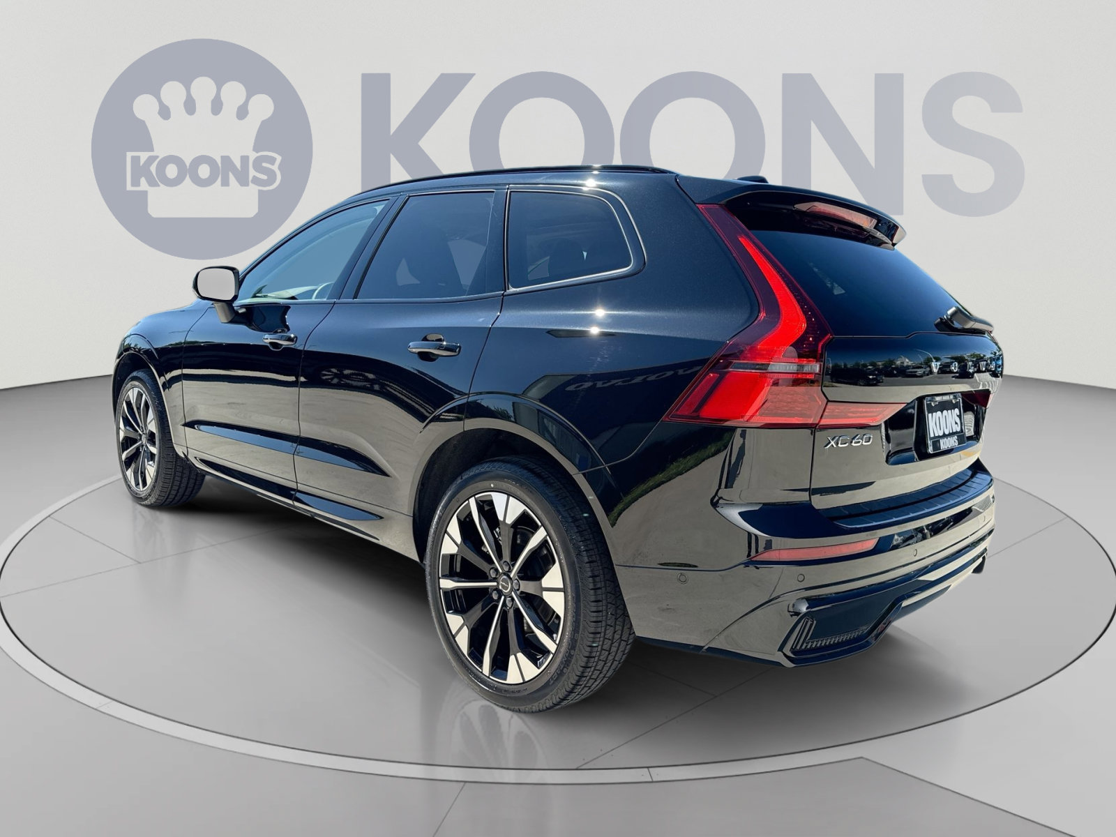 New 2026 Volvo XC60 B5 Plus w/ Protection Package Premier AWD/4WD image 4