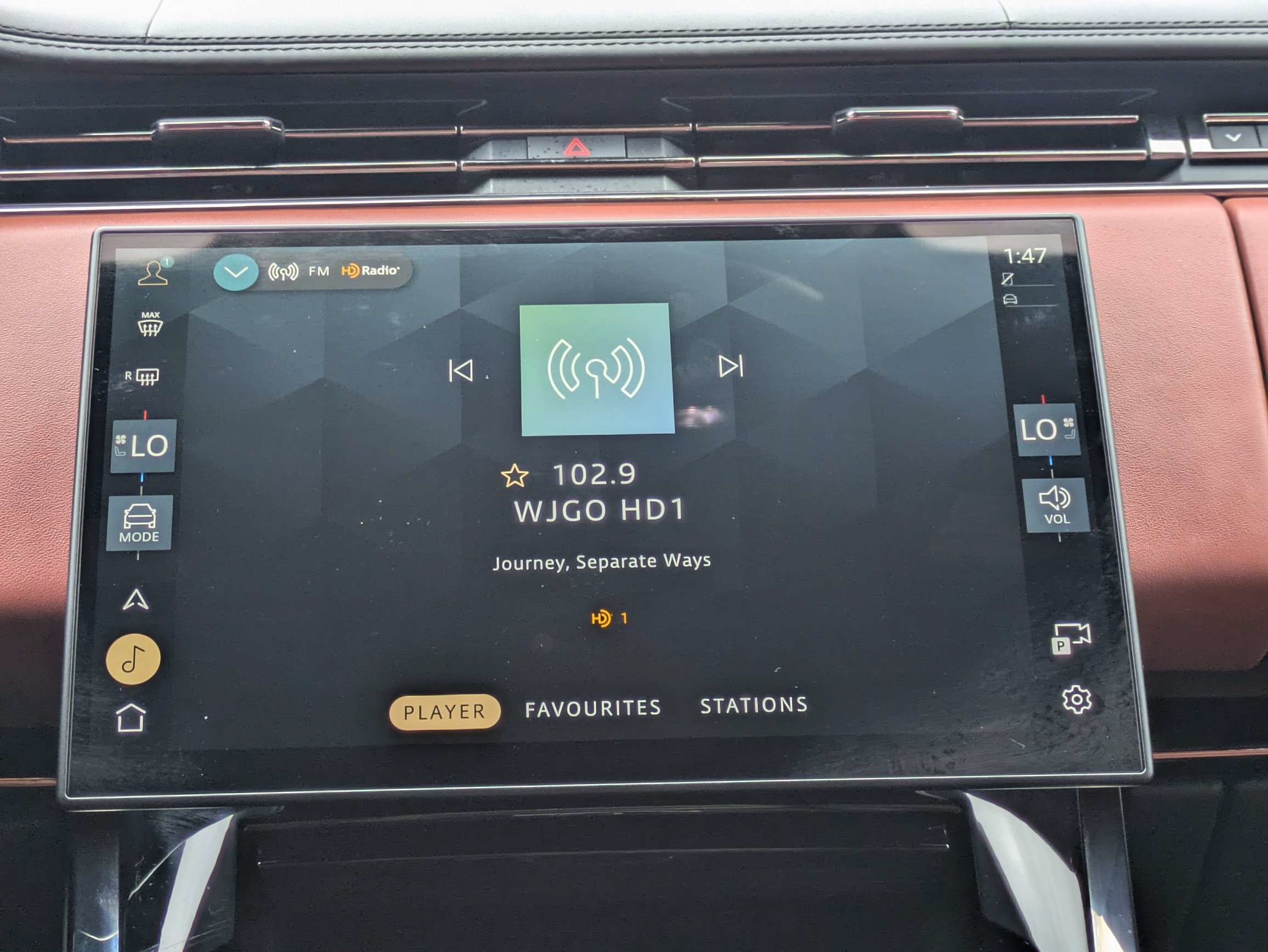 Used 2024 Land Rover Range Rover Sport AWD/4WD image 20