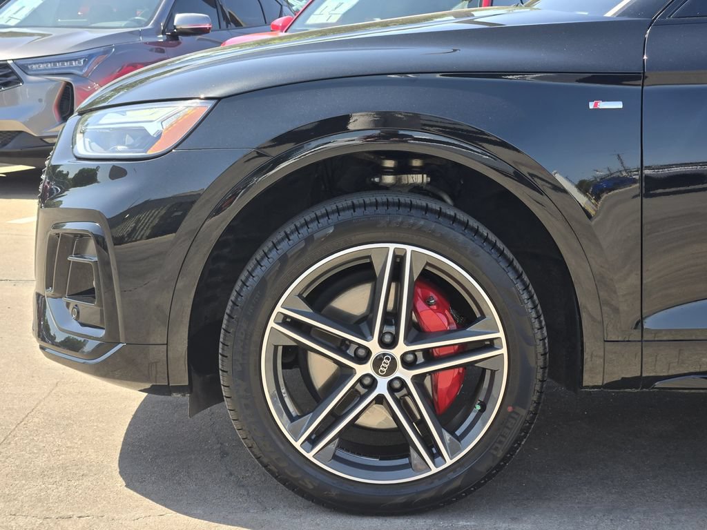 Certified 2025 Audi Q5 e Premium Plus AWD/4WD image 13