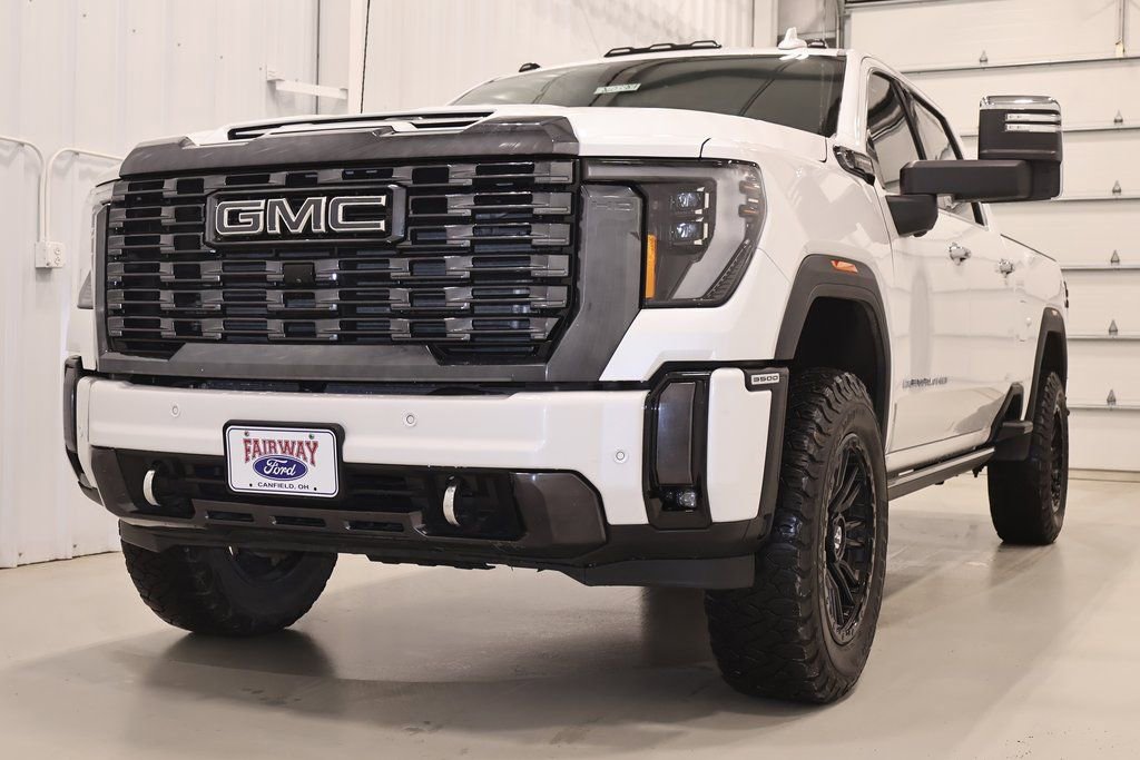 Used 2024 GMC Sierra 3500 Denali Ultimate image 6