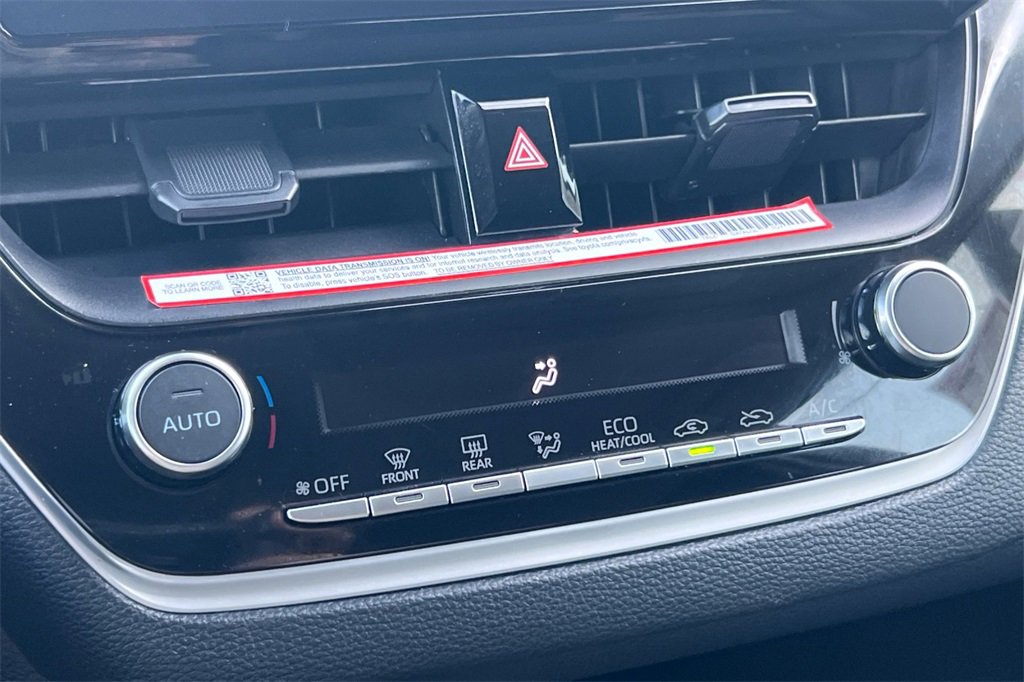 Certified 2025 Toyota Corolla LE image 21