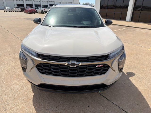 New 2026 Chevrolet Trax RS w/ Sunroof Package image 5