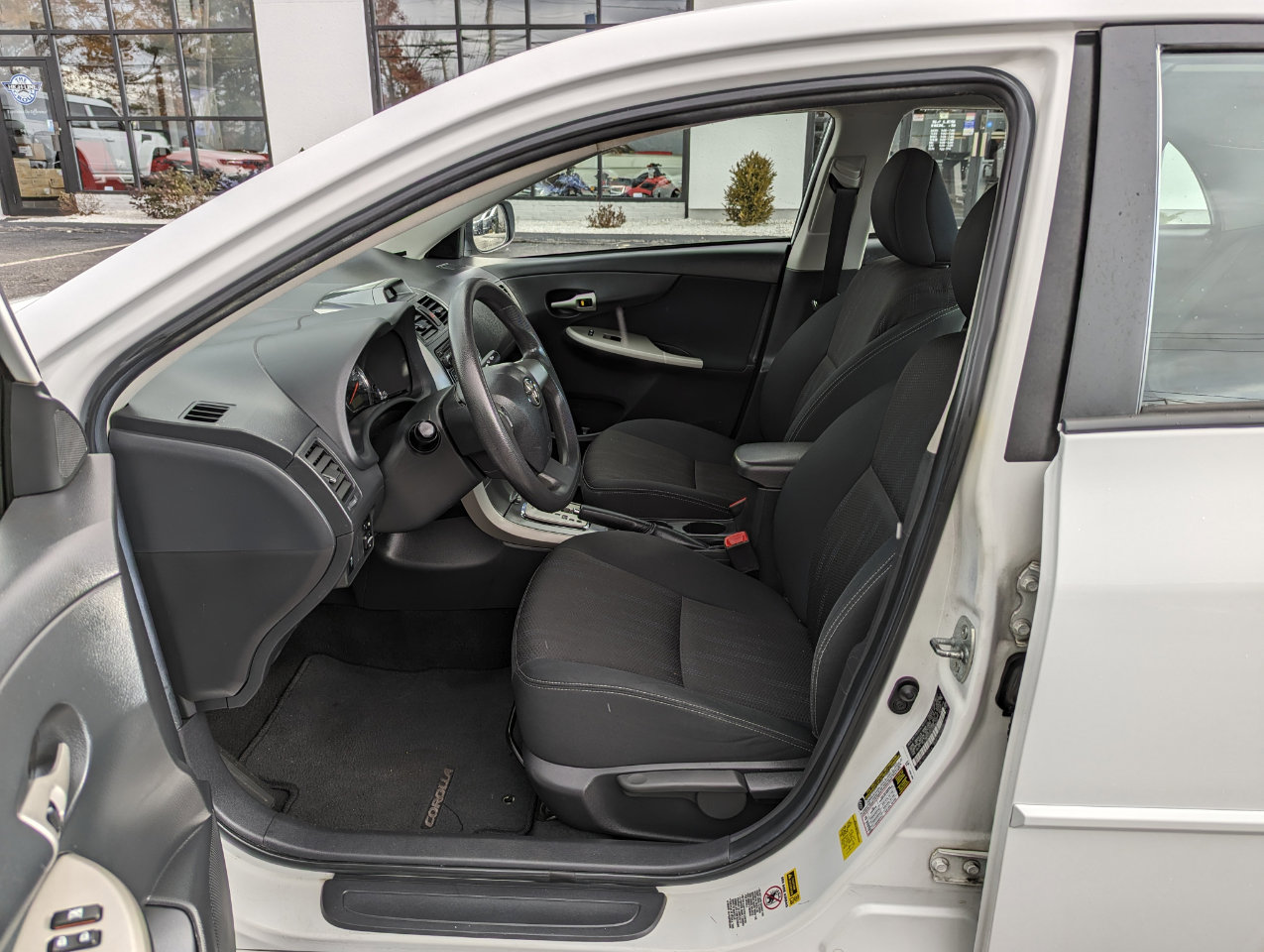 Used 2012 Toyota Corolla S image 11