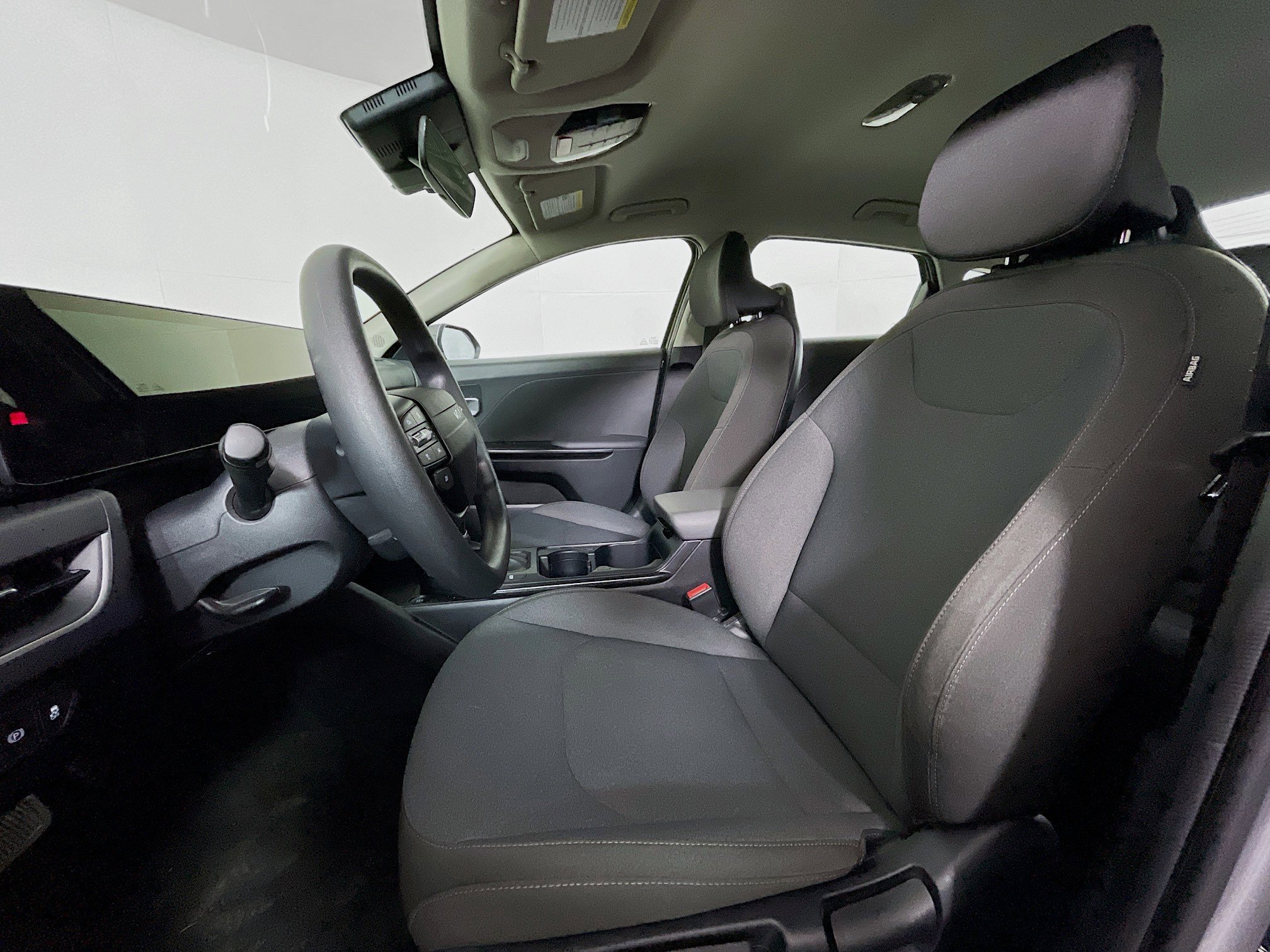 Used 2025 Kia K4 LXS image 13