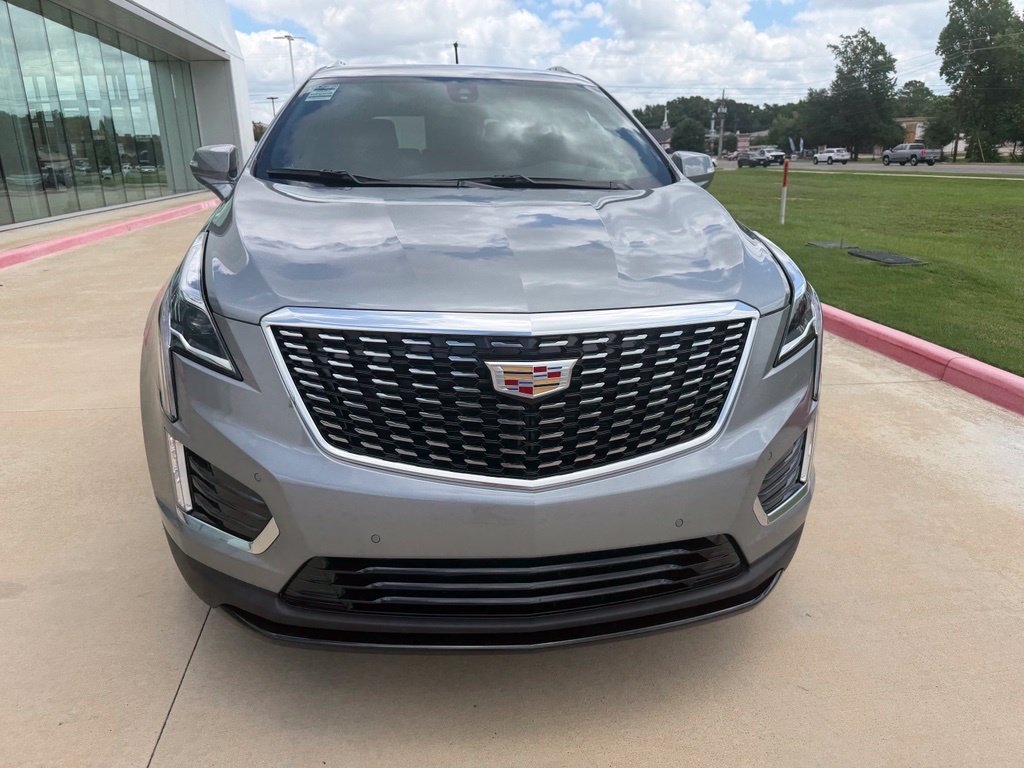 New 2026 Cadillac XT5 Luxury w/ LPO, Floor Liner Package AWD/4WD image 10