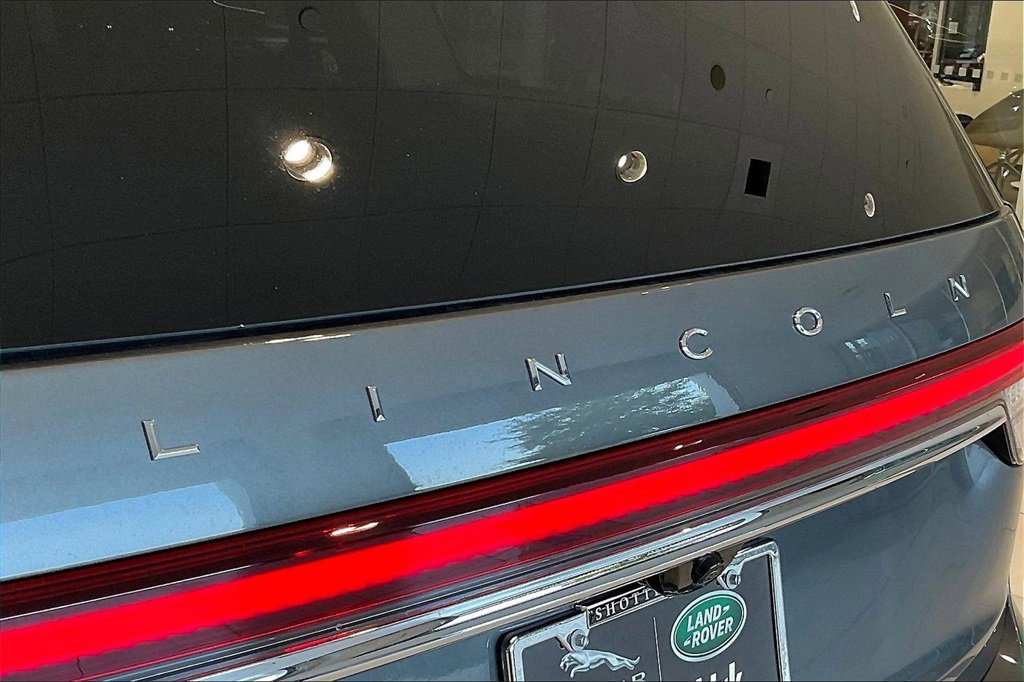 Used 2024 Lincoln Aviator Reserve w/ Equipment Group 201A image 8