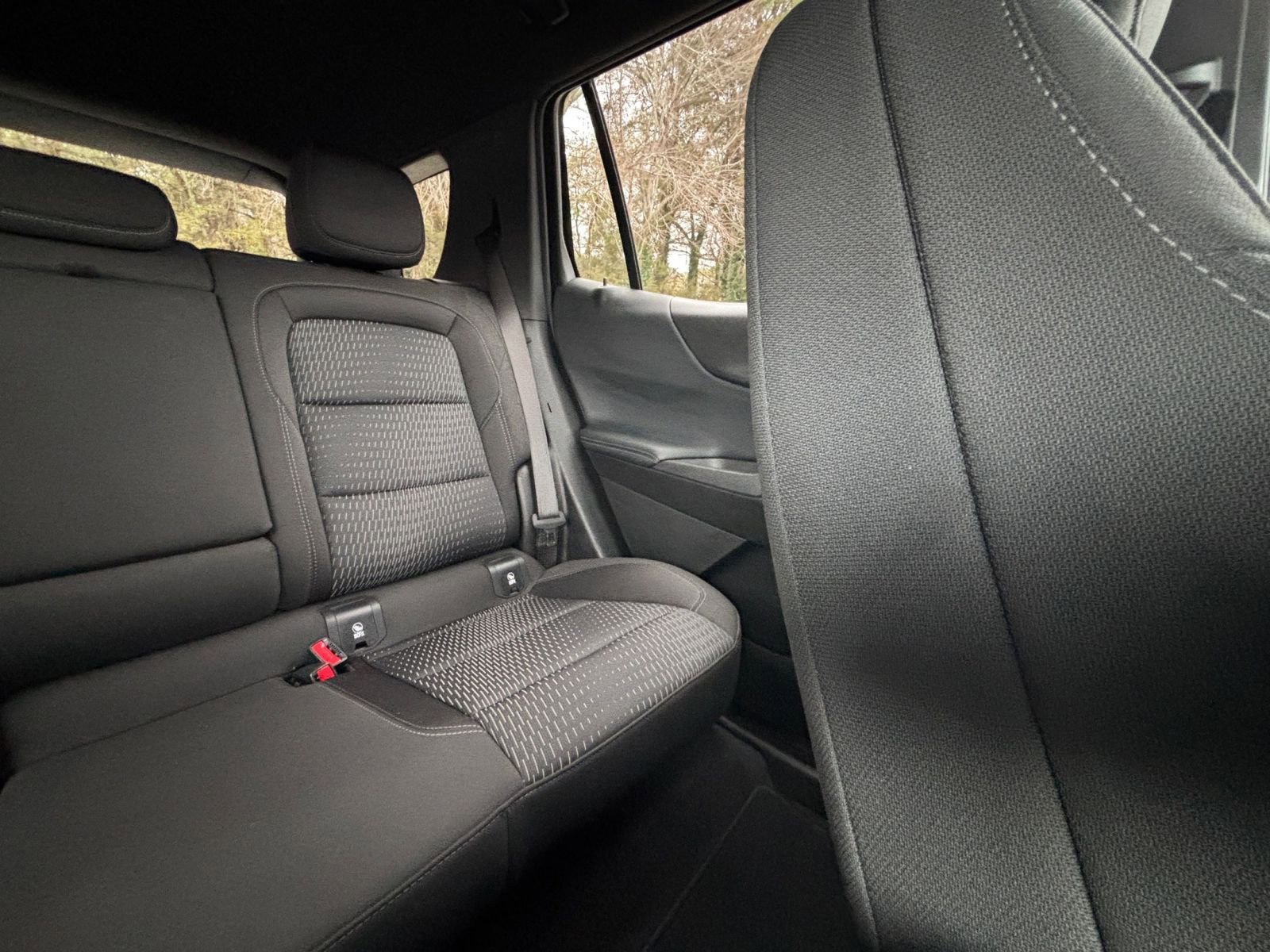 Used 2025 Chevrolet Equinox LT image 37