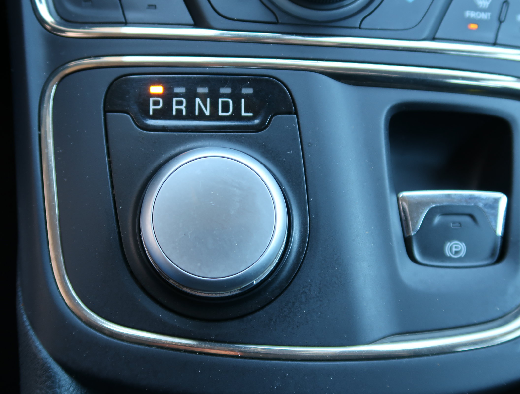 Used 2015 Chrysler 200 C w/ Navigation & Sound Group I FWD image 28