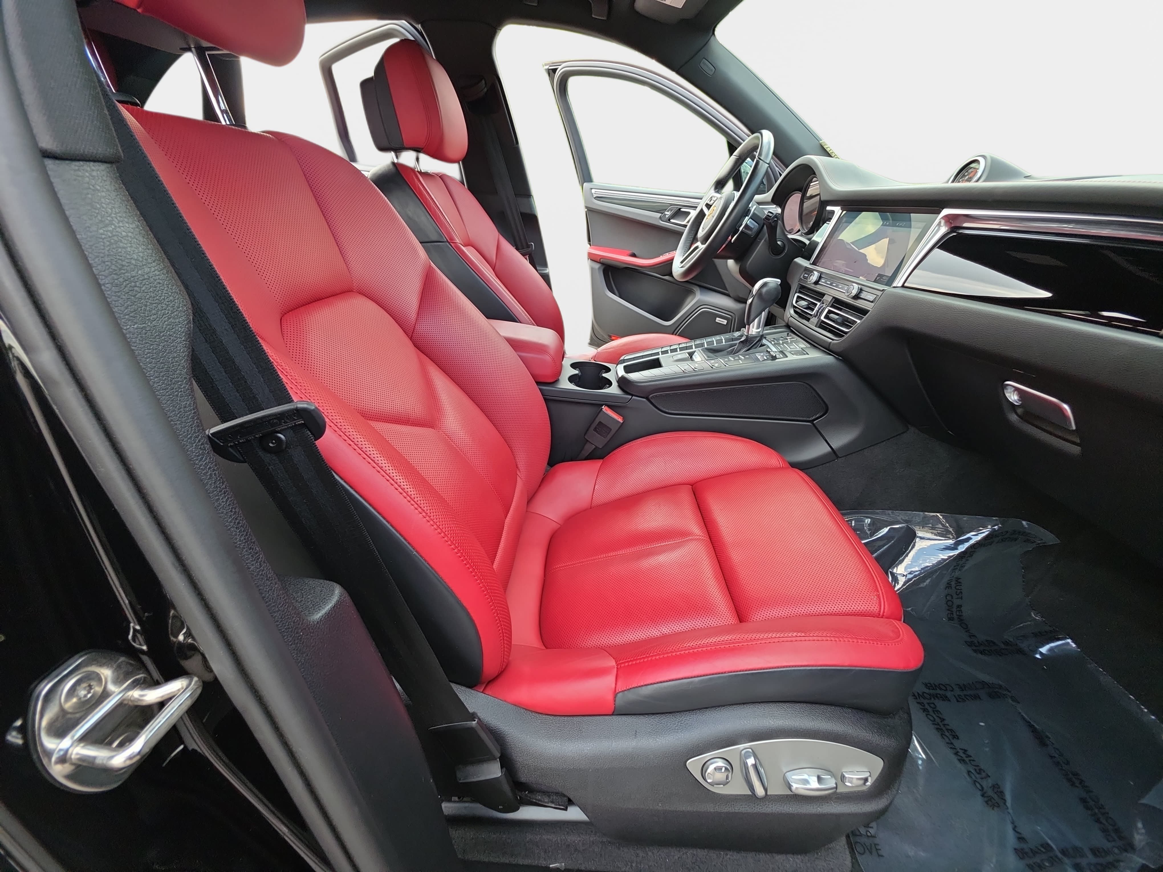 Used 2021 Porsche Macan AWD/4WD image 10