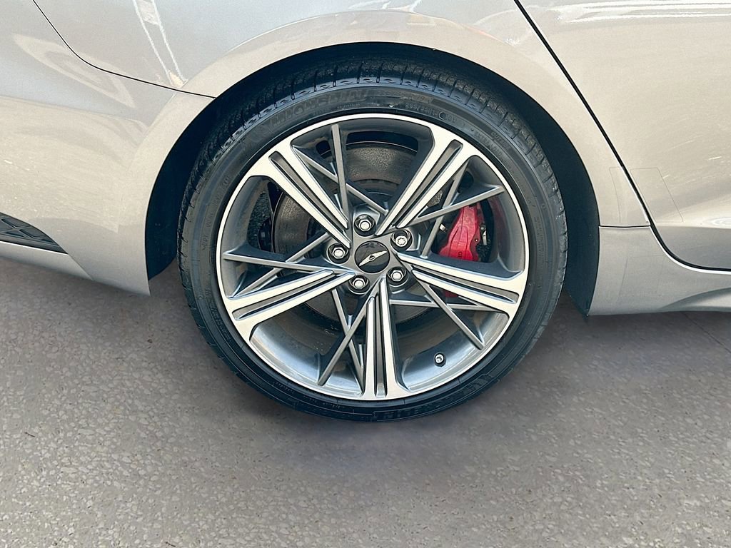 Used 2024 Genesis G70 2.5T w/ Sport Prestige Package RWD image 32