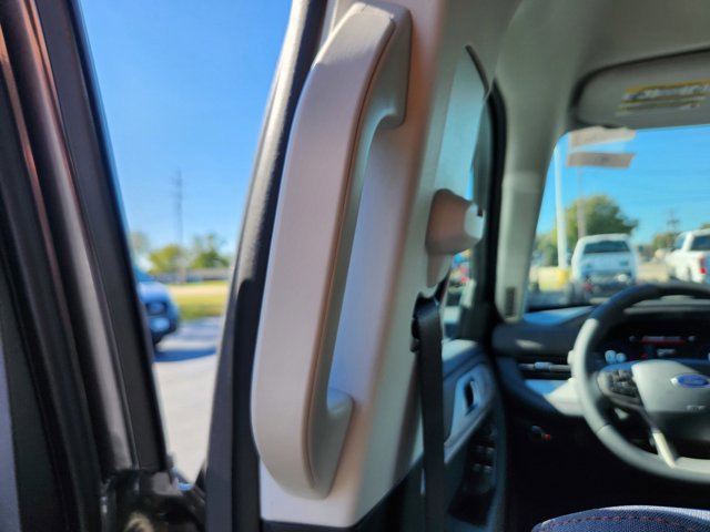 New 2026 Ford Explorer Active image 22