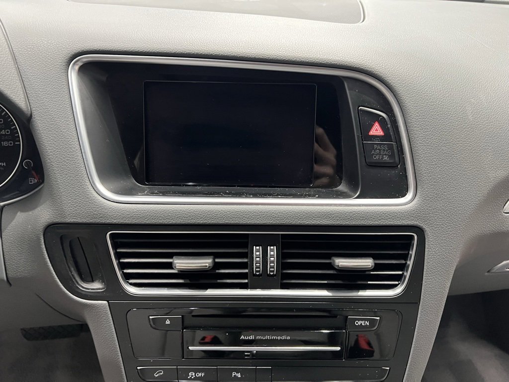 Used 2015 Audi Q5 2.0T Premium Plus w/ Technology Package image 40