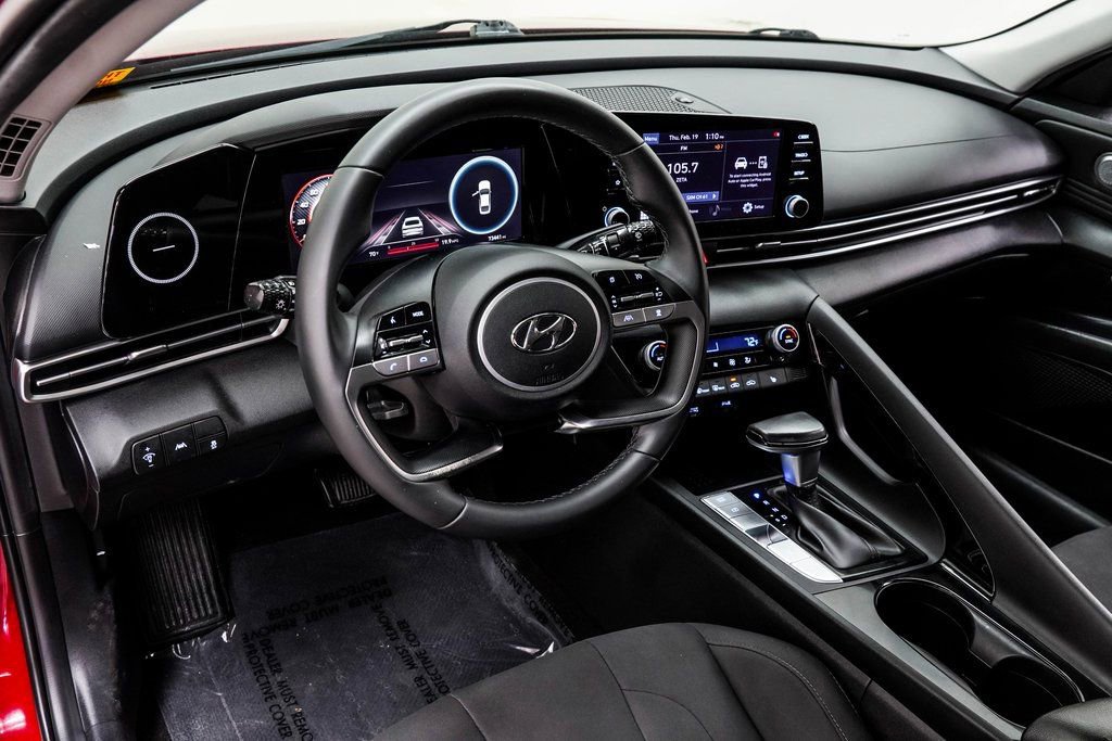 Used 2021 Hyundai Elantra SEL w/ Convenience Package image 19